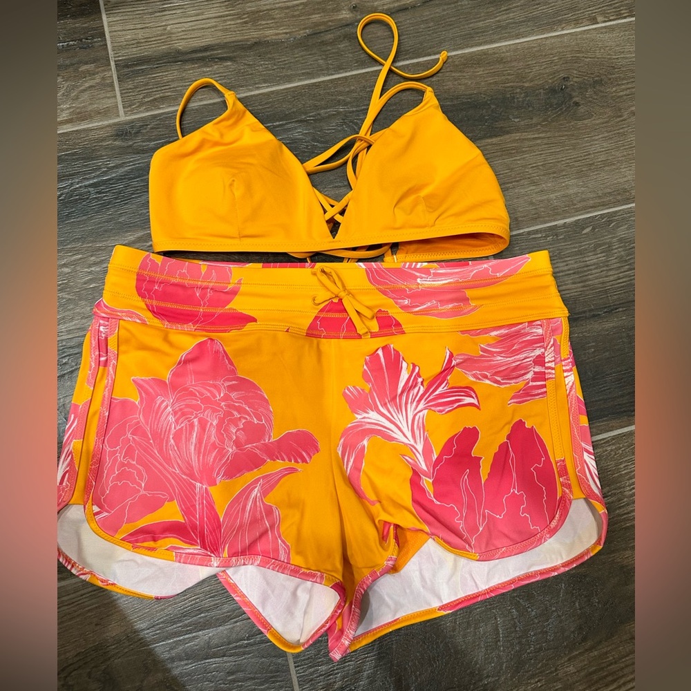 Athleta bikini. Size S bottom and M top